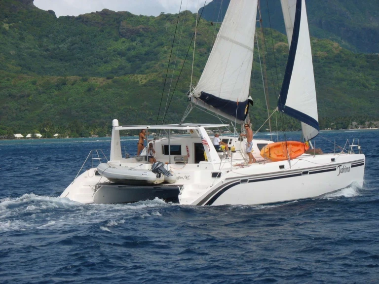 Hire Luxury Yacht with or without skipper St Francis George Town
