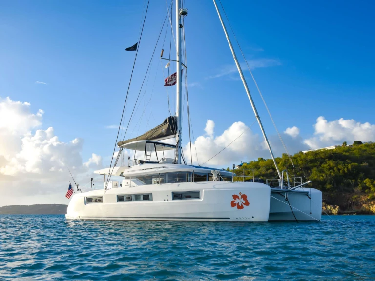 Luxury Yacht hire in Grenadines - Lagoon DELANA MAE