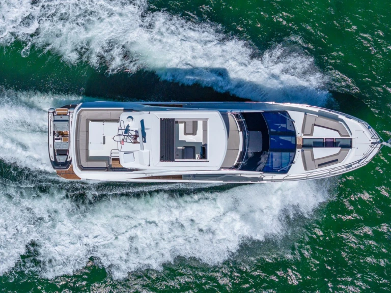 Yacht hire Miami cheap Don't Tell MOM