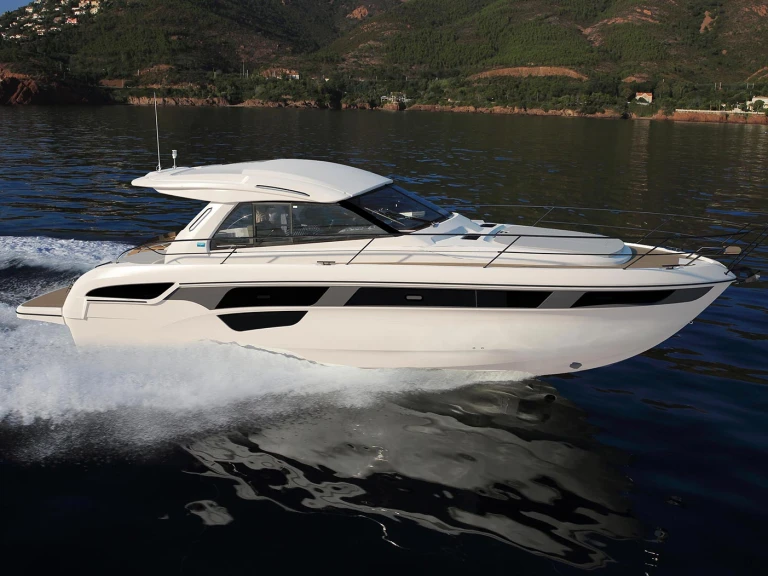 Yacht charter Komolac - Bavaria Bavaria S45 HT on SamBoat