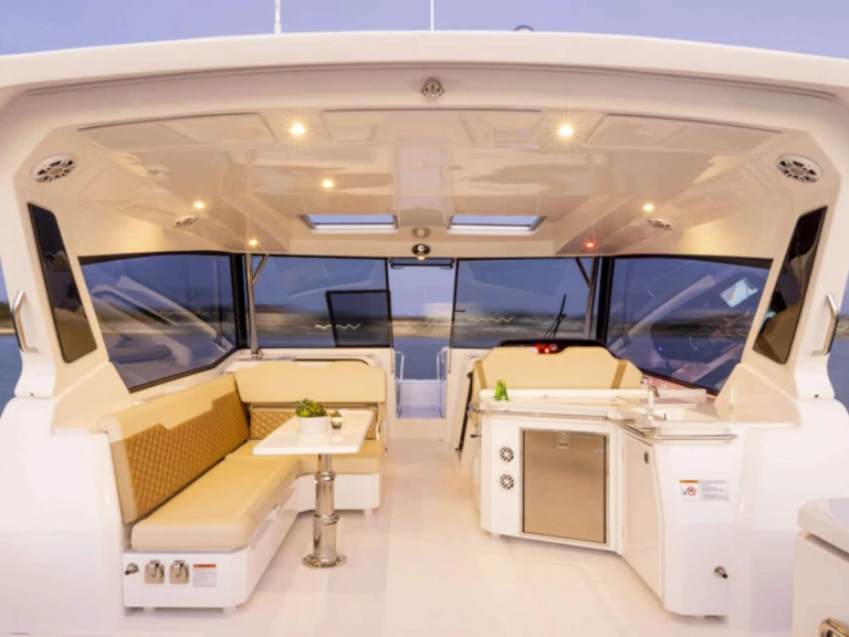 Charter a Aquila Joy in Sardinia on Samboat