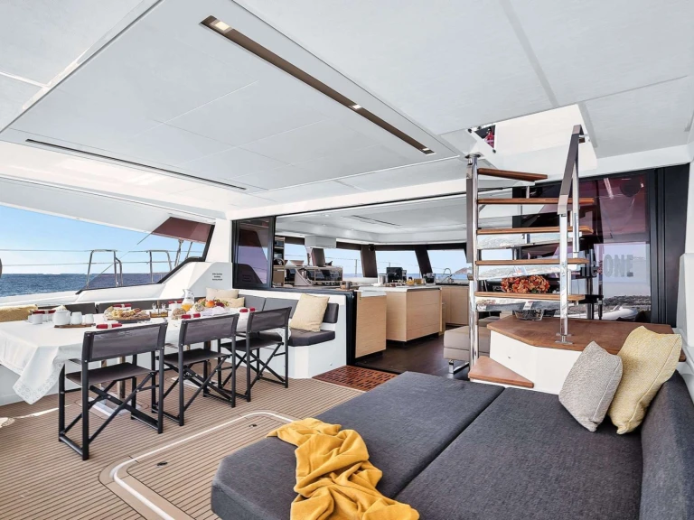 Luxury Yacht hire in Caribbean - Fountaine Pajot NEOW