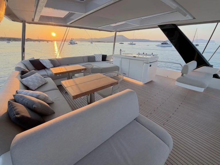 Hire Luxury Yacht with or without skipper Lagoon British Virgin Islands (BVI)
