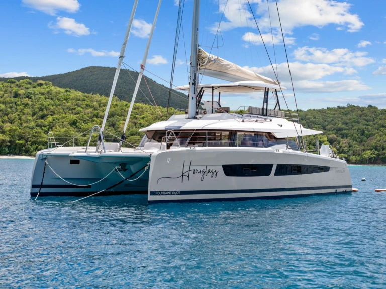 Hire Luxury Yacht with or without skipper Fountaine Pajot British Virgin Islands (BVI)