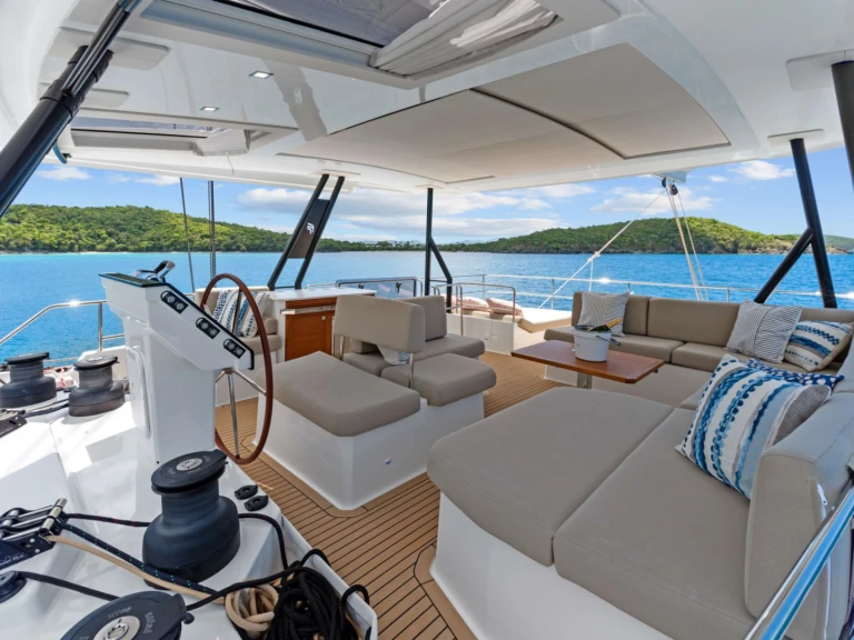 Hire Luxury Yacht Fountaine Pajot with a boat licence