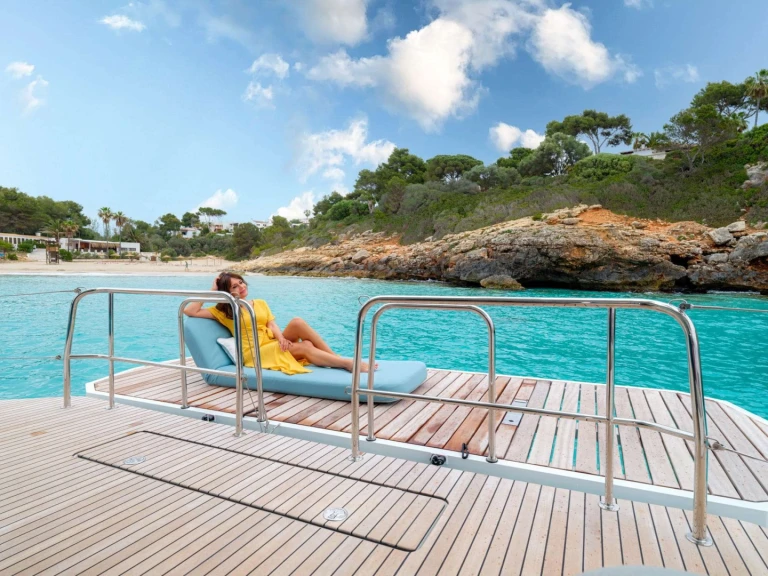 Hire a Lagoon SEVEN SEAS Tortola