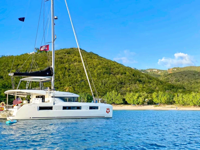 Yacht charter Grenadines - Lagoon DELANA MAE on SamBoat