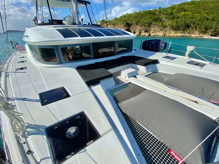 Luxury Yacht hire in Grenadines - Lagoon DELANA MAE