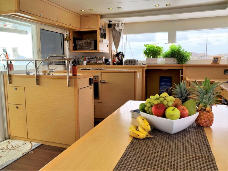 Charter a Lagoon GYPSY PRINCESS in British Virgin Islands (BVI) on Samboat
