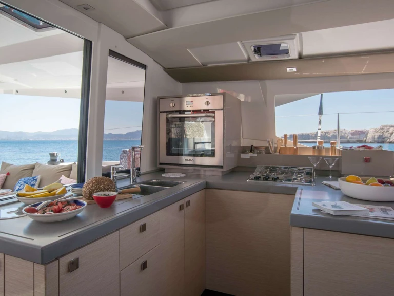 Hire Luxury Yacht with or without skipper Fountaine Pajot Grenada