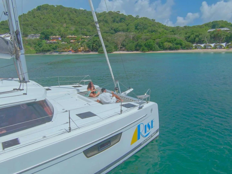 Luxury Yacht to hire Grenada at the best price