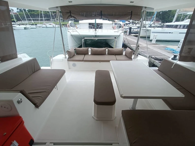 Catamaran hire in Mai Khao - Bali Bali 4.5
