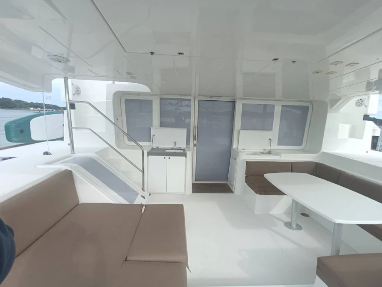 Catamaran hire in Mai Khao - Lagoon Lagoon 52 F