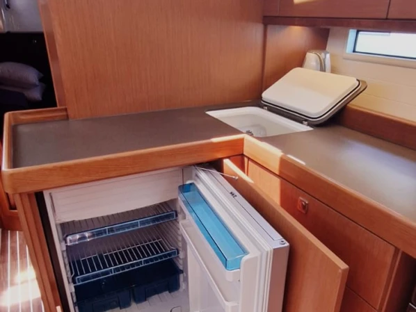 Sailboat hire in Préveza - Bavaria Cruiser 46