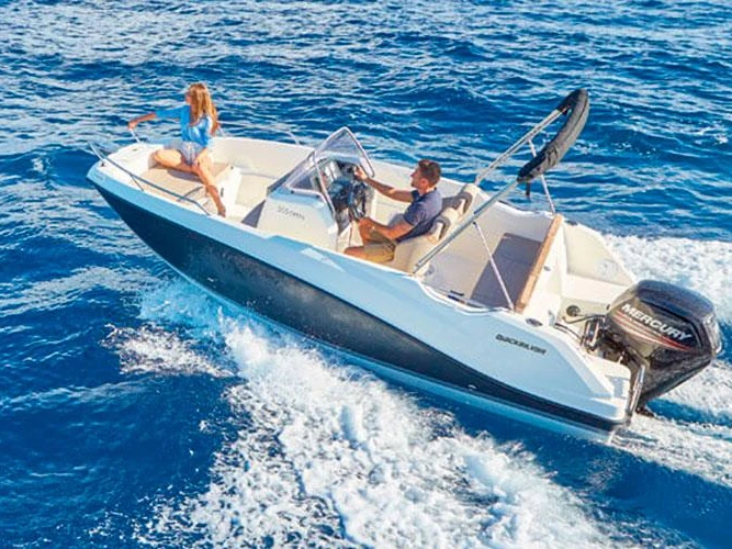Yacht hire Saint-Laurent-du-Var cheap Activ 555 Open
