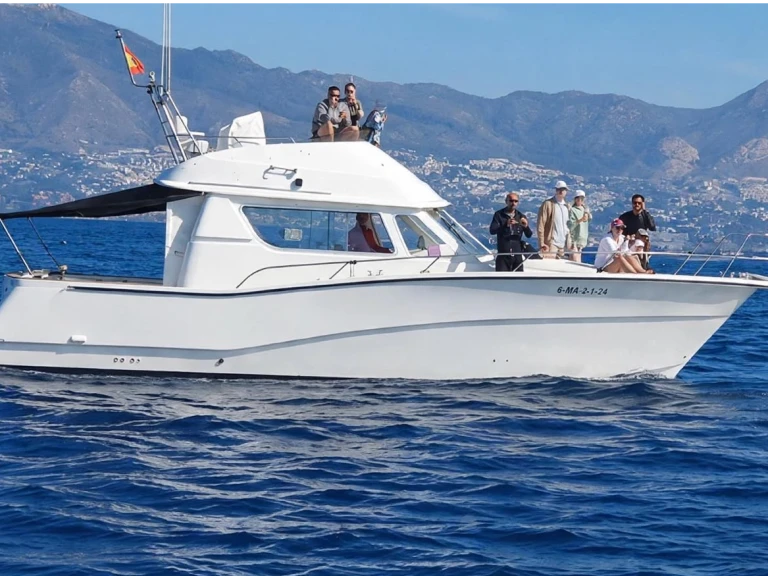 Motorboat to hire Fuengirola at the best price