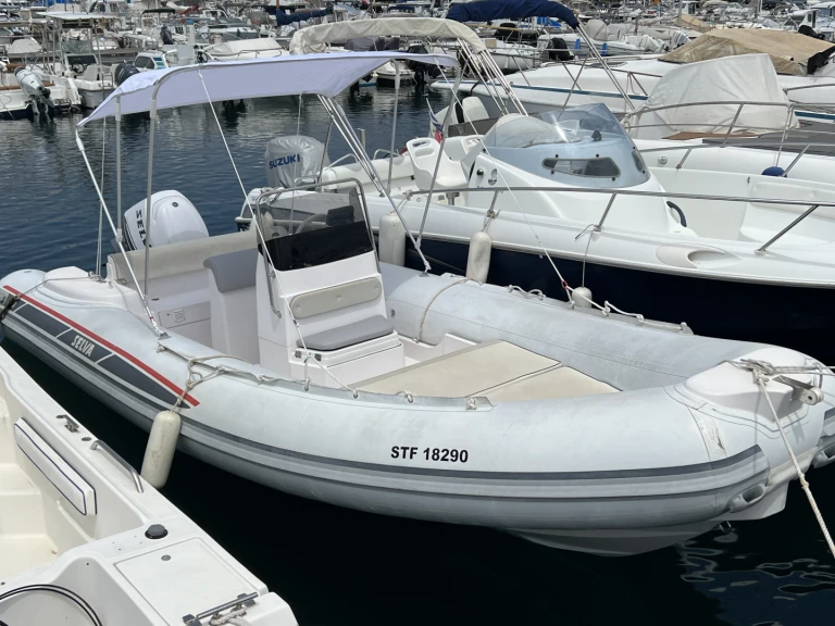 RIB hire in Les Issambres - Selva Evolution D.640