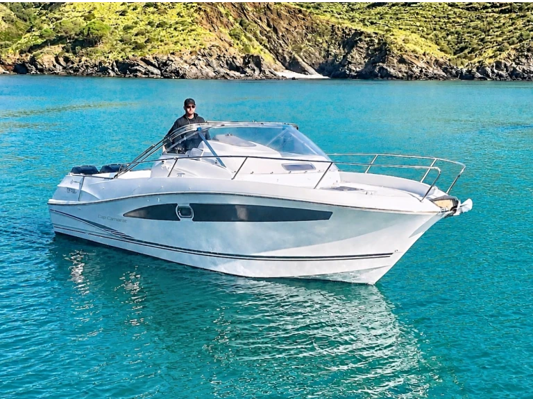Charter a Jeanneau Cap Camarat 8.5 WA in Cerbère on Samboat
