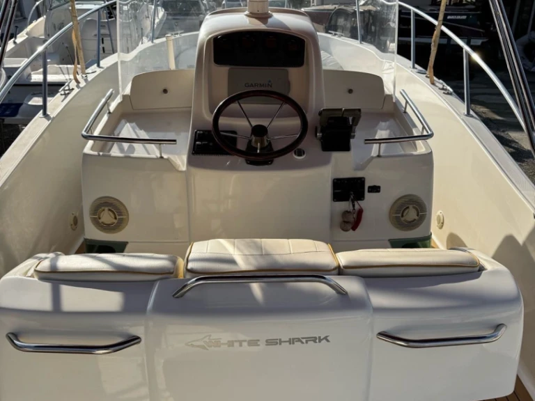 Yacht charter Tribunj - Kelt WHITE SHARK 265 on SamBoat