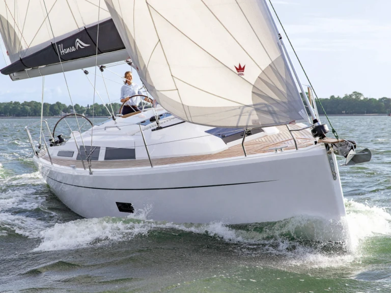 Hire a Hanse Hanse 348 Ajaccio