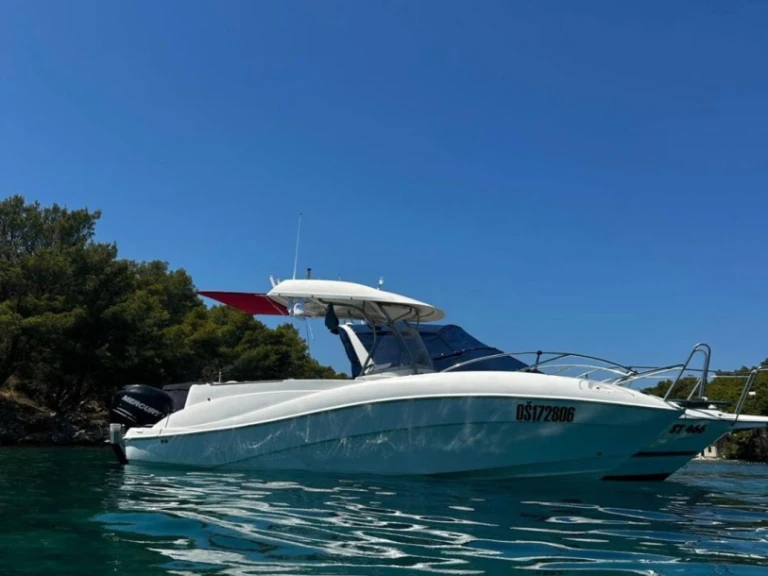 Yacht hire Poljica cheap Quicksilver 720 Commander