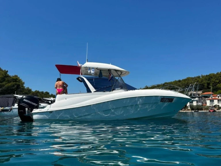 Yacht charter Poljica - Quicksilver Quicksilver 720 Commander on SamBoat