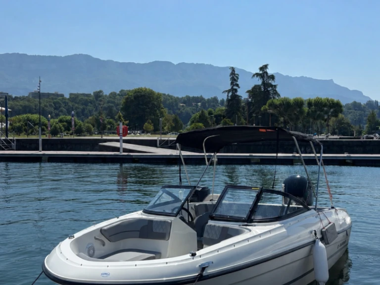 Bayliner VR4OE charter bareboat or skippered in  Aix-les-Bains
