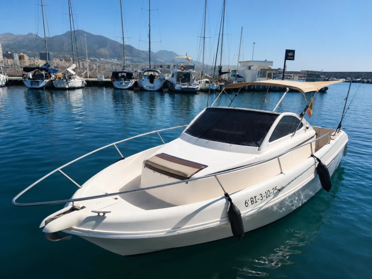Motorboat to hire Fuengirola at the best price