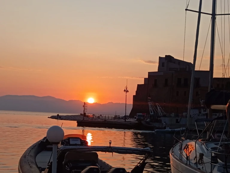 Charter a Bénéteau Oceanis 393 Clipper in Castellammare del Golfo on Samboat