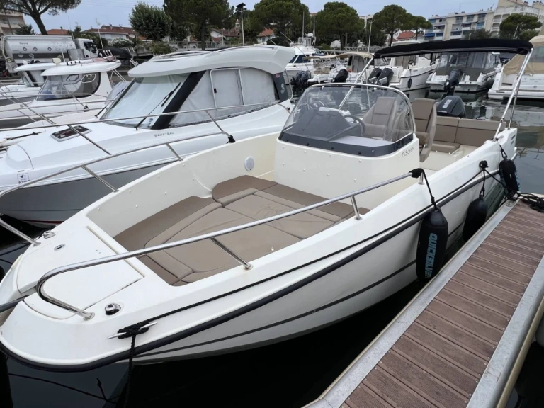 Quicksilver Activ 755 Open charter bareboat or skippered in  Mandelieu-la-Napoule