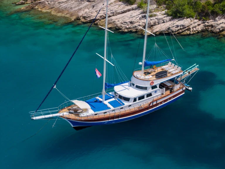 Hire Sailboat with or without skipper Custom Made Omiš