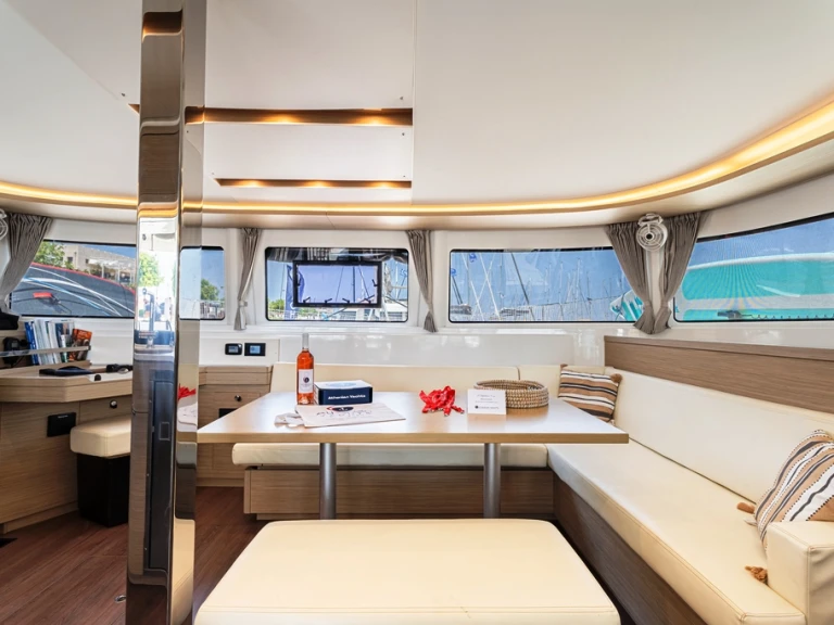 Yacht hire Piso Livadi cheap Lagoon 46