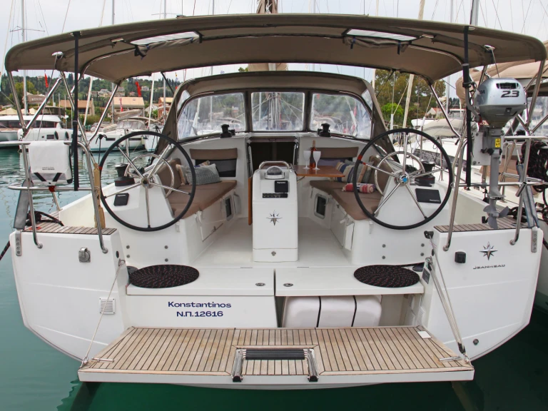 Charter a Jeanneau Sun Odyssey 410 in Piso Livadi on Samboat
