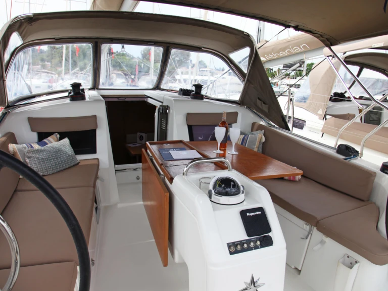 Hire Sailboat with or without skipper Jeanneau Piso Livadi