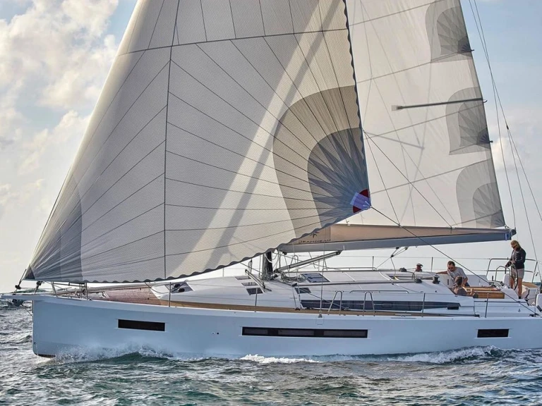 Sailboat hire in Lávrio - Jeanneau Sun Odyssey 490