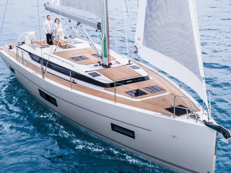 Sailboat to hire Mai Khao at the best price