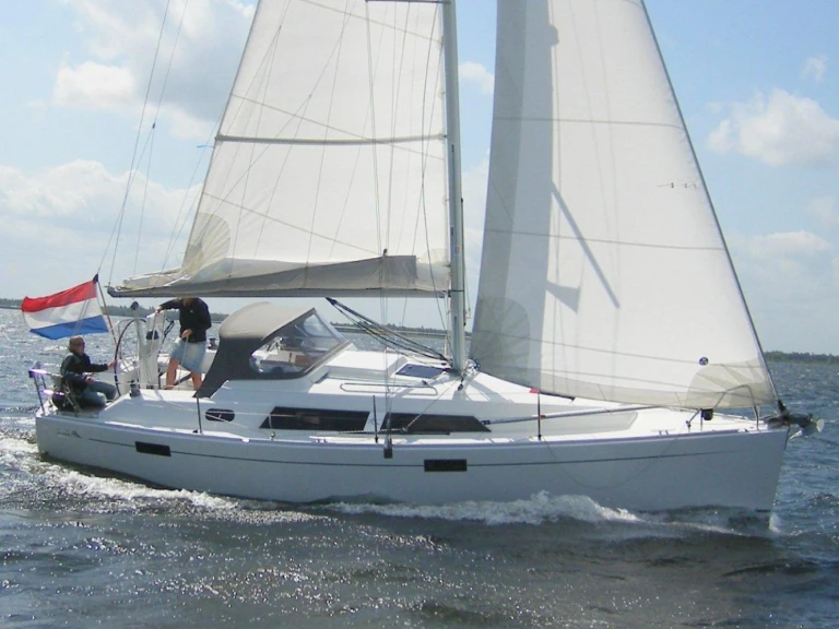 Hire a Hanse Hanse 320 Marsala