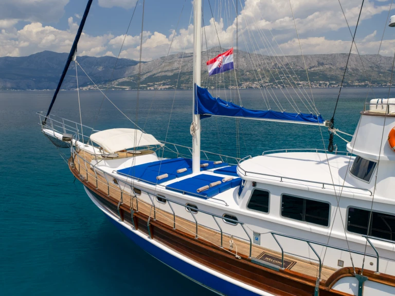 Hire Sailboat with or without skipper Custom Made Omiš