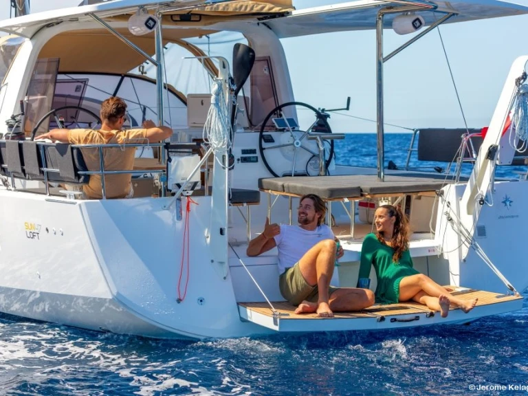 Charter a Jeanneau Sun Loft 47 in Anse Marcel on Samboat