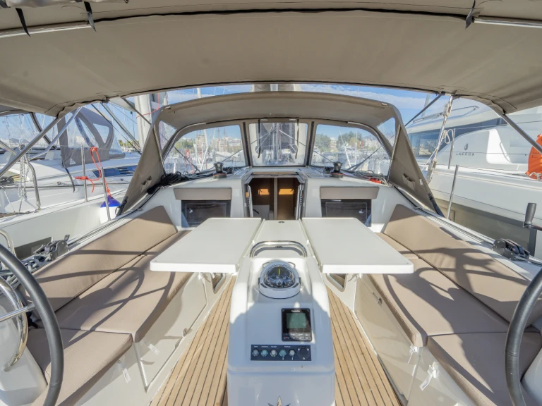 Jeanneau Sun Odyssey 410 charter bareboat or skippered in  Préveza
