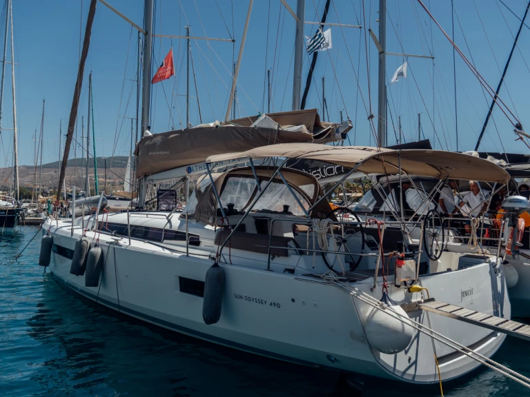 Yacht hire Néa Péramos cheap Sun Odyssey 490