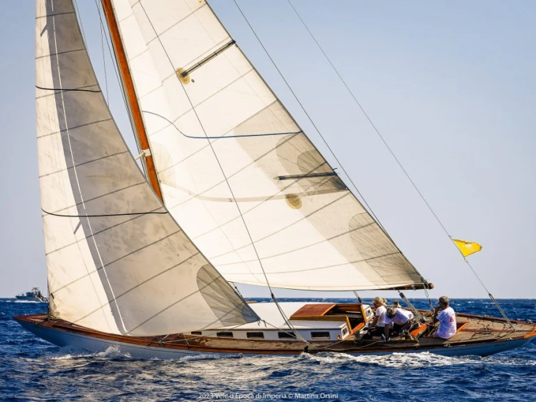 Hire Sailboat with or without skipper William Fife & Sons, Fairlie Porquerolles