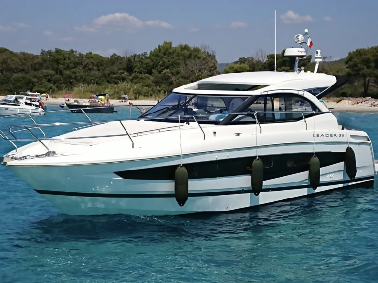 Hire a Jeanneau Leader 36 Port des Marines de Cogolin