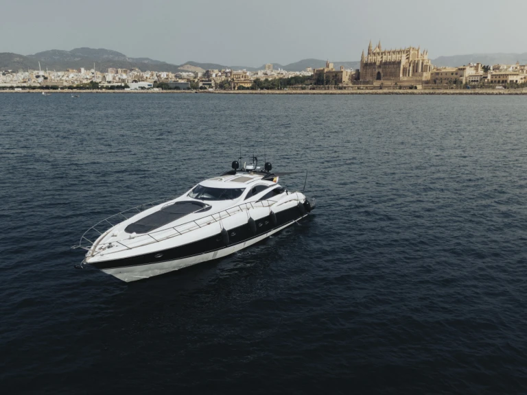 Luxury Yacht hire in Palma de Mallorca - Sunseeker Predator 75