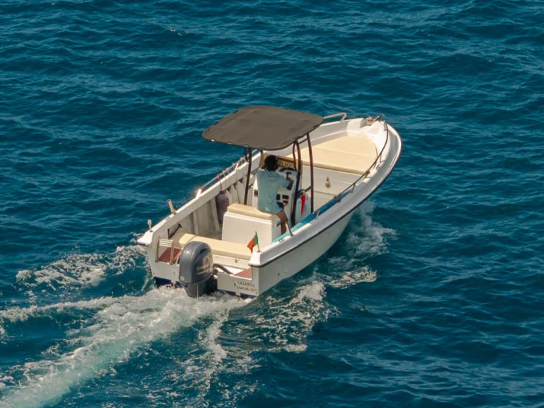 Hire a Meta Boats 650 Open Porto do Funchal