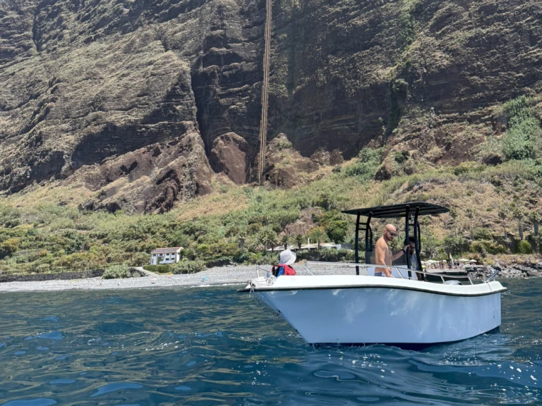 Hire Motorboat with or without skipper Meta Boats Porto do Funchal