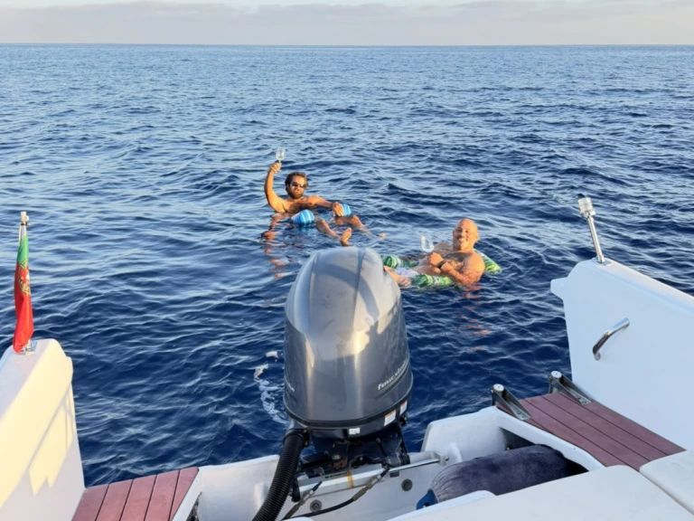 Motorboat to hire Porto do Funchal at the best price