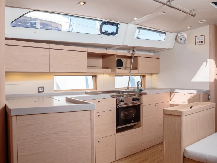 Sailboat to hire Castellammare del Golfo at the best price