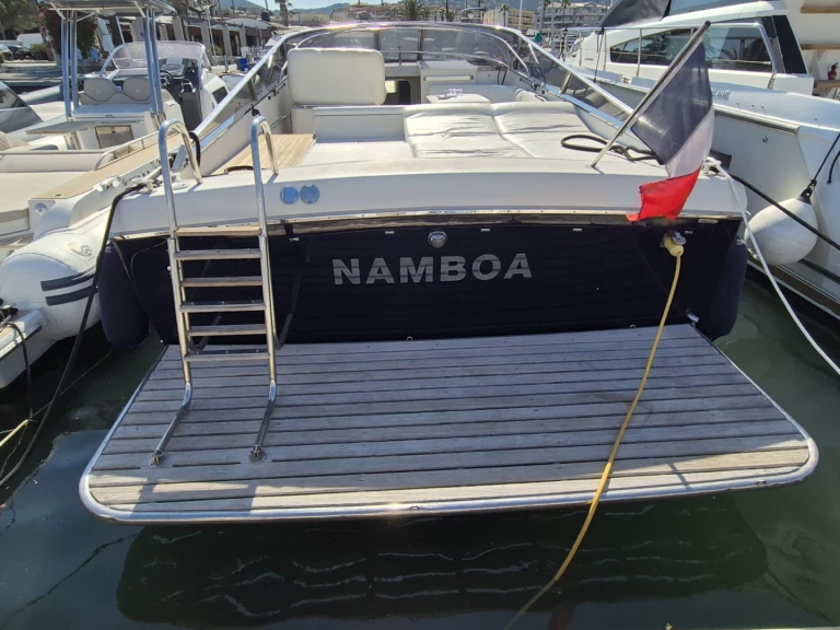 Yacht charter Port Grimaud - Itama 40 on SamBoat