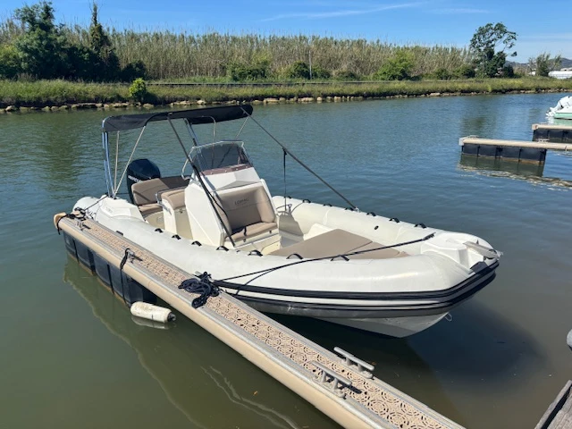 Lomac Lomac 600 IN charter bareboat or skippered in  Ayguade-Ceinturon